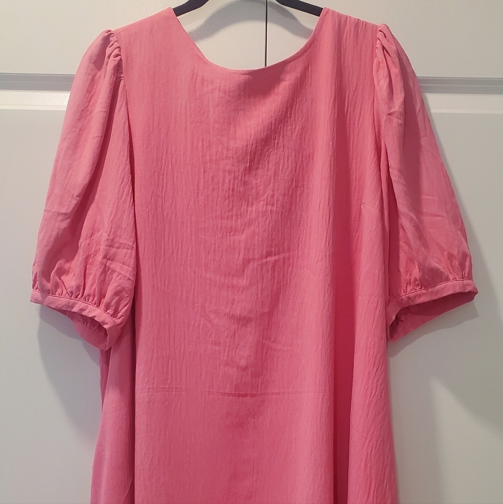 Crown & Ivy Pink Puff Sleeve Dress